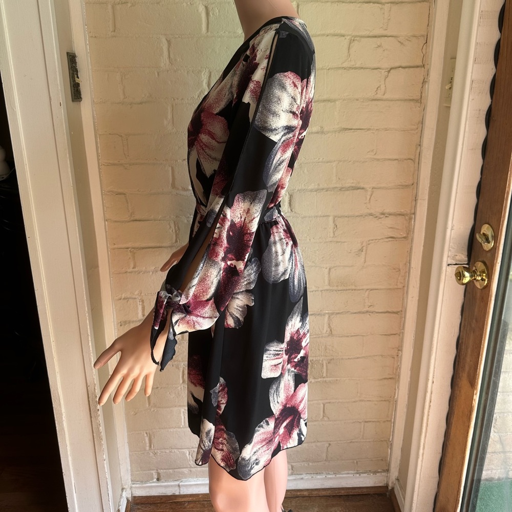 Charlotte Russe size small floral black cream purple summer dress - Picture 2 of 13
